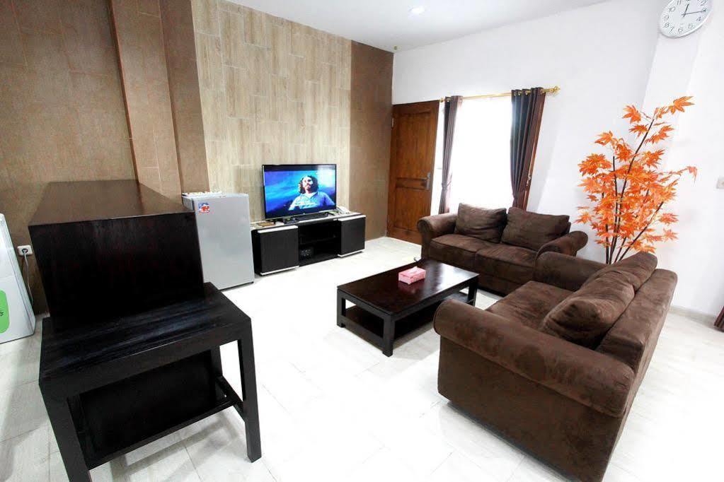 Beone House Jogja Hotel Kalasan ภายนอก รูปภาพ