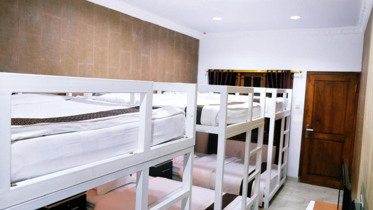 Beone House Jogja Hotel Kalasan ภายนอก รูปภาพ